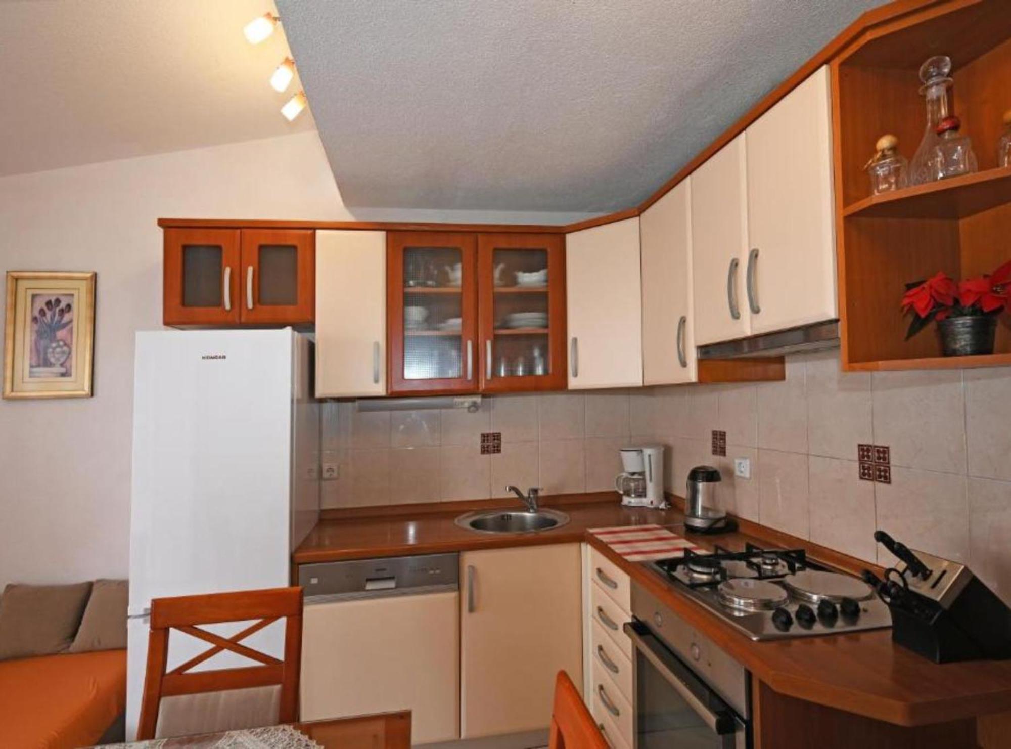 Apartments Mihovilovic - 50 M From Beach Slatine Exterior foto