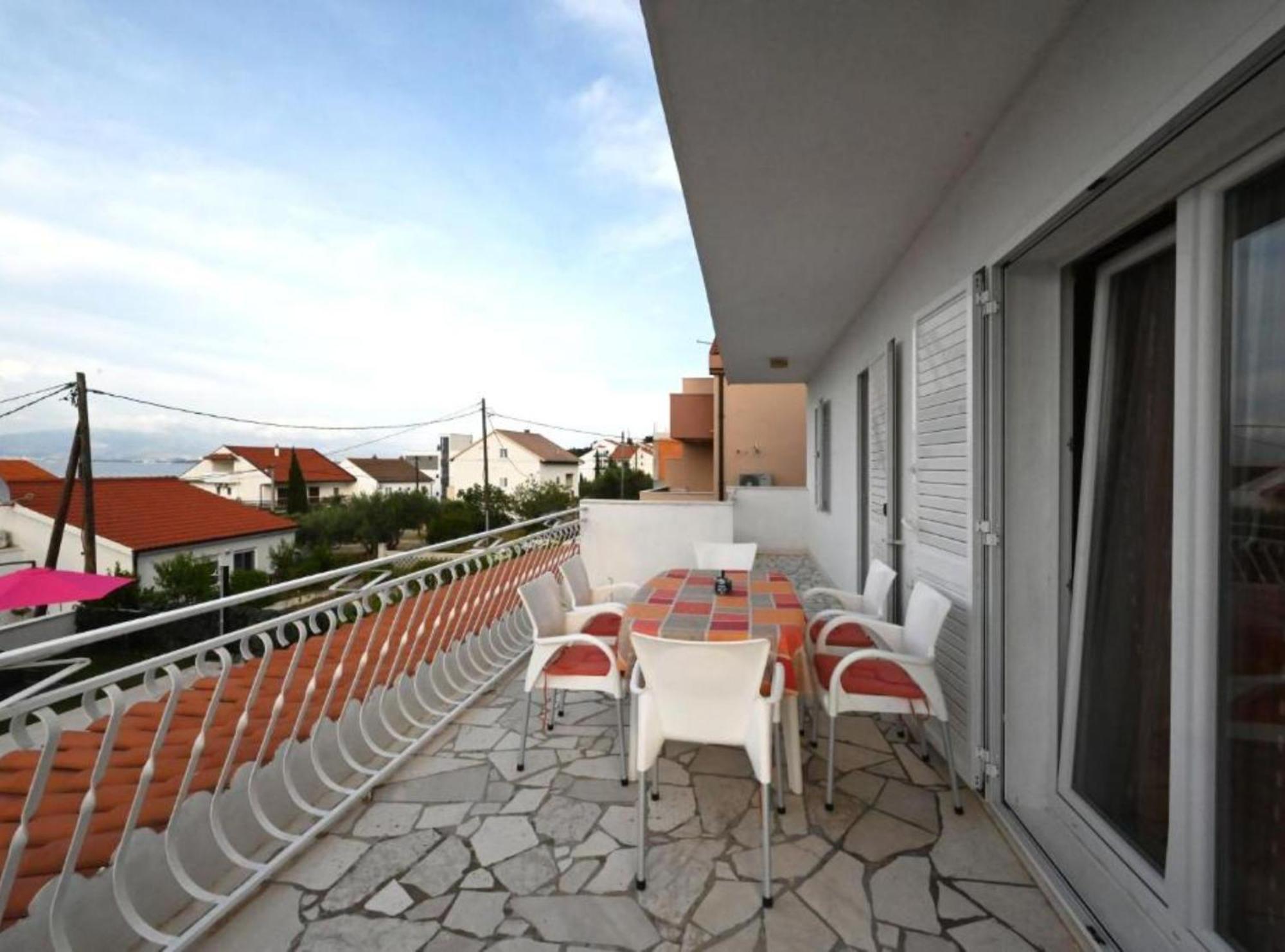 Apartments Mihovilovic - 50 M From Beach Slatine Exterior foto