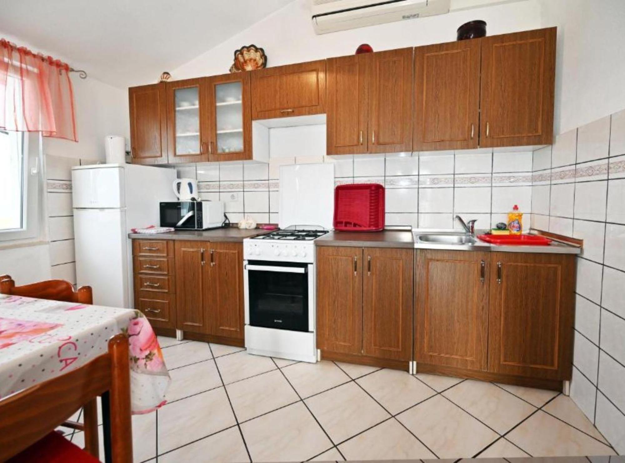 Apartments Mihovilovic - 50 M From Beach Slatine Exterior foto