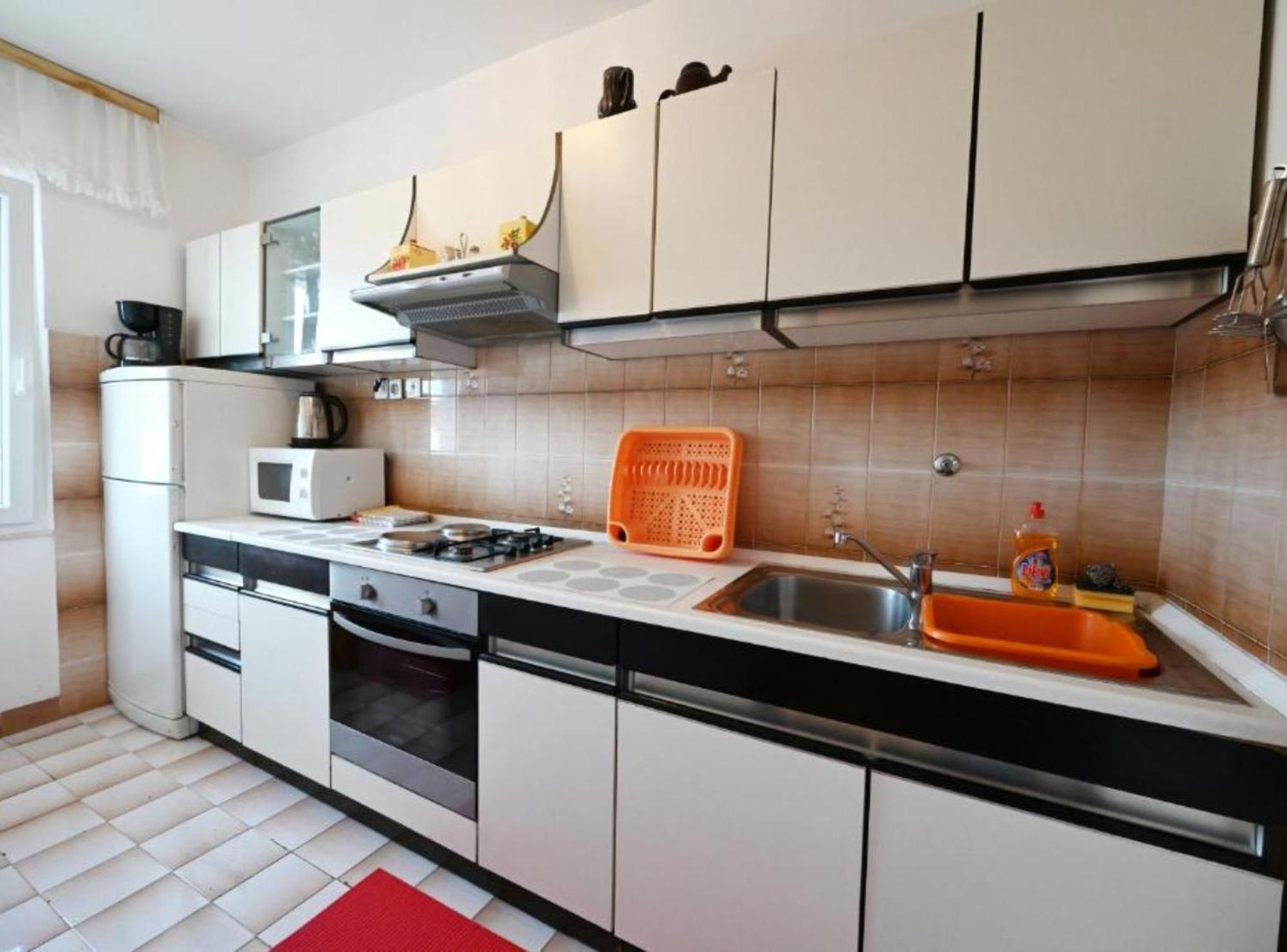 Apartments Mihovilovic - 50 M From Beach Slatine Exterior foto