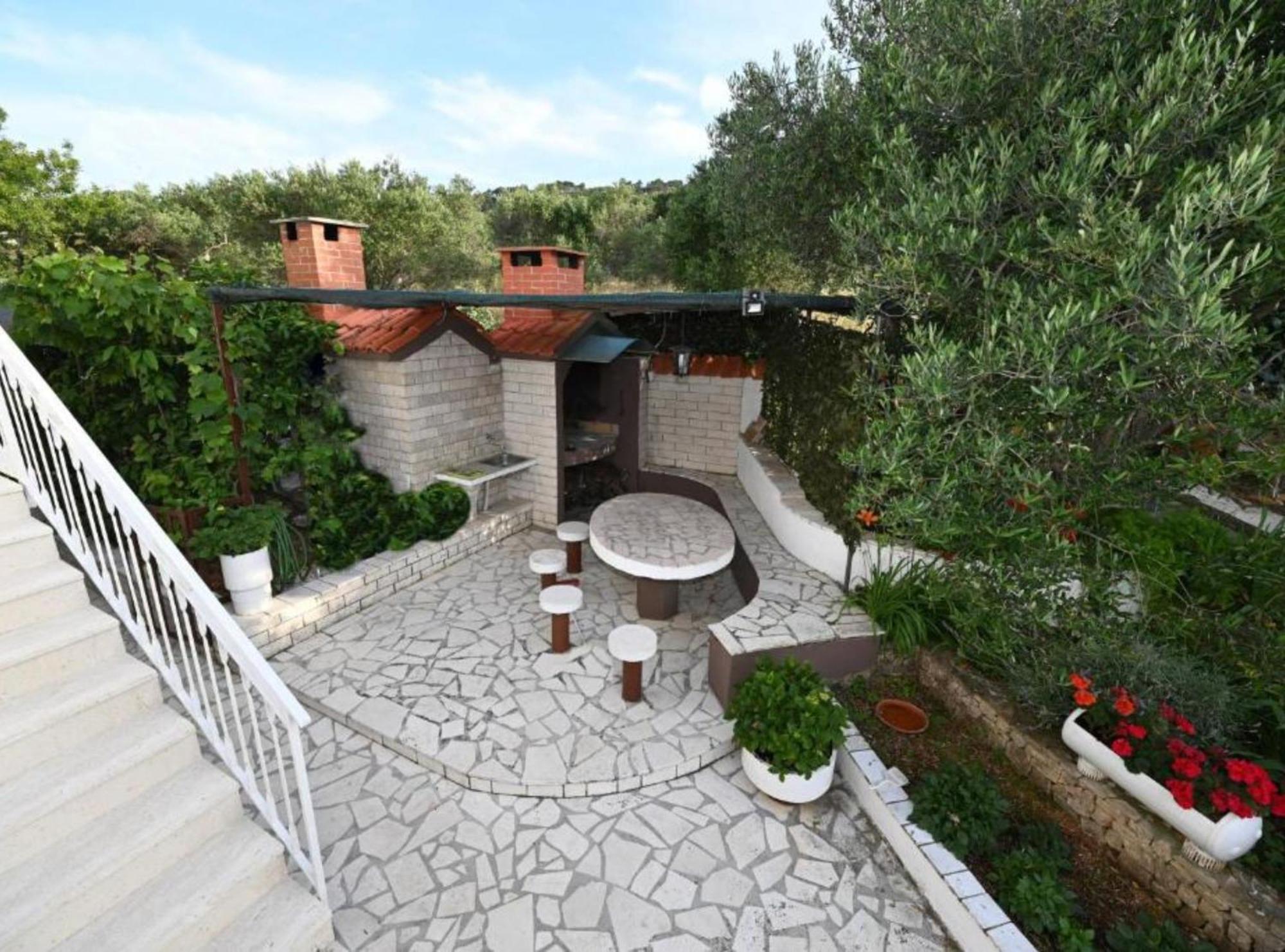 Apartments Mihovilovic - 50 M From Beach Slatine Exterior foto