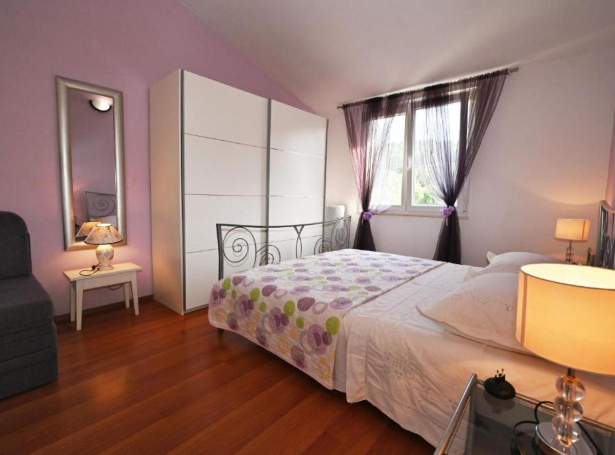 Apartments Mihovilovic - 50 M From Beach Slatine Quarto foto